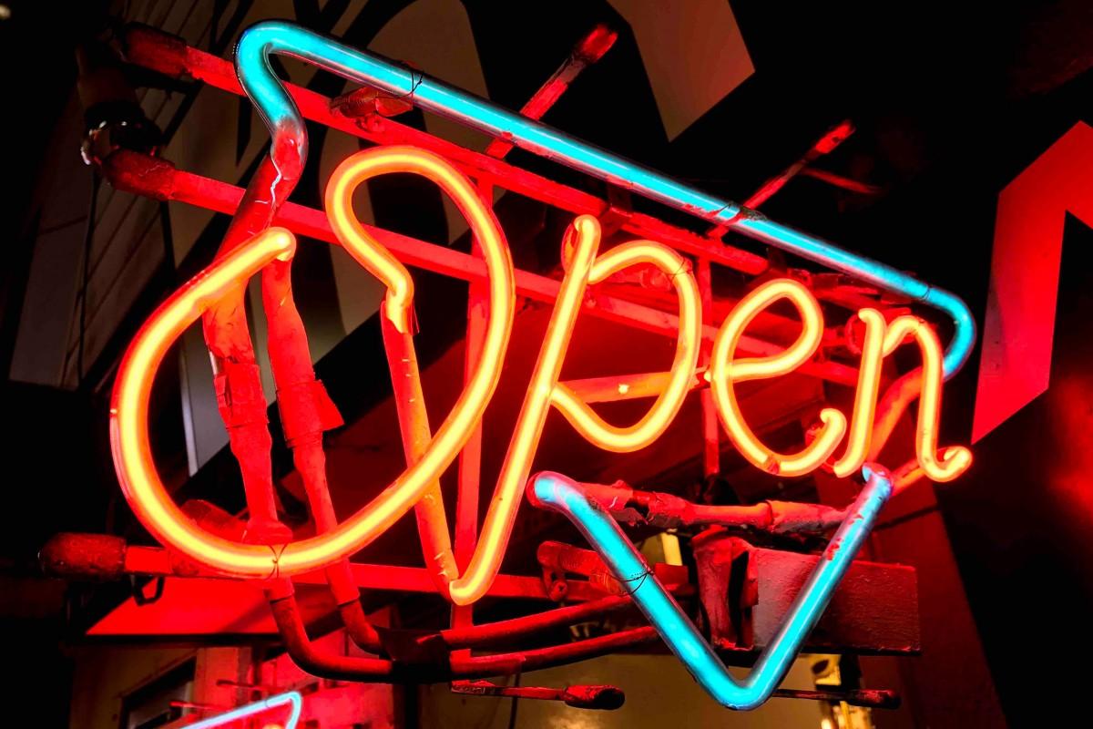 neon sign, neon, red, light, electronic signage, text, font, signage, design, Visual effect lighting, graphics, graphic design